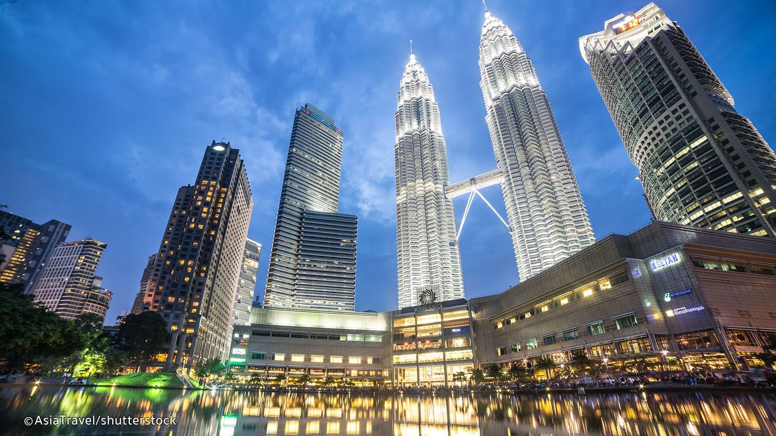 View of the Petronas twin towers near Sunway Hotel Pyramid